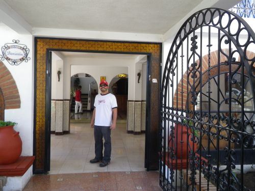 Gerardo in his domain , IXTAPAN hotel Bungalows de Lolita